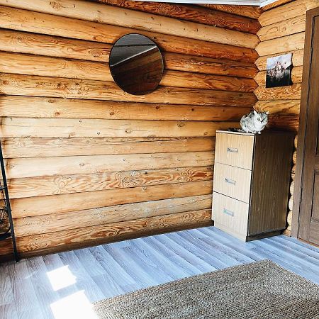 Manor Kolsay Bed & Breakfast Saty Bagian luar foto
