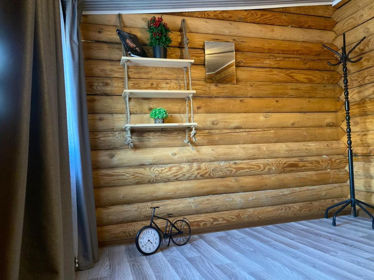 Manor Kolsay Bed & Breakfast Saty Bagian luar foto